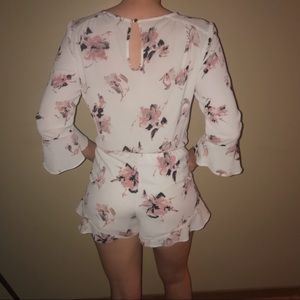one clothing Dresses - White Floral Romper one clothing Dresses - White Floral Romper